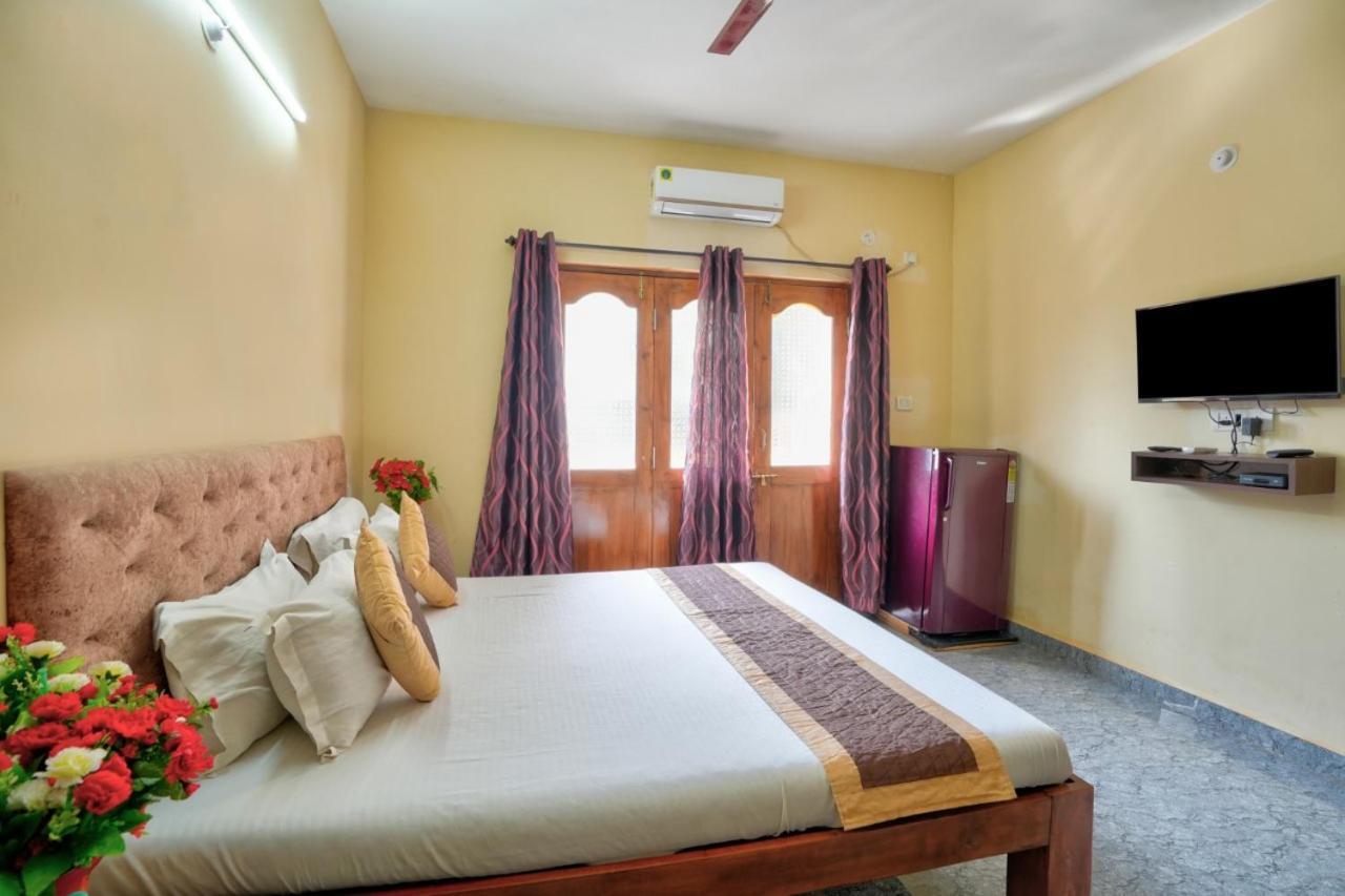 Golden Studio Apartment Goa Calangute Eksteriør billede